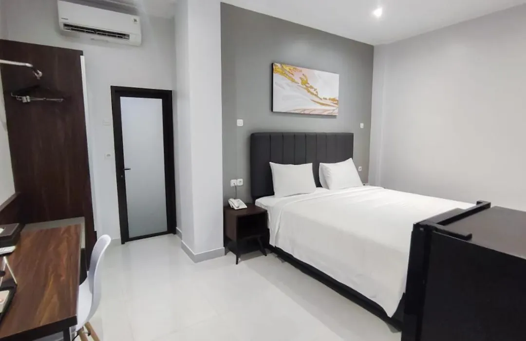 Atap Biru Residence-1